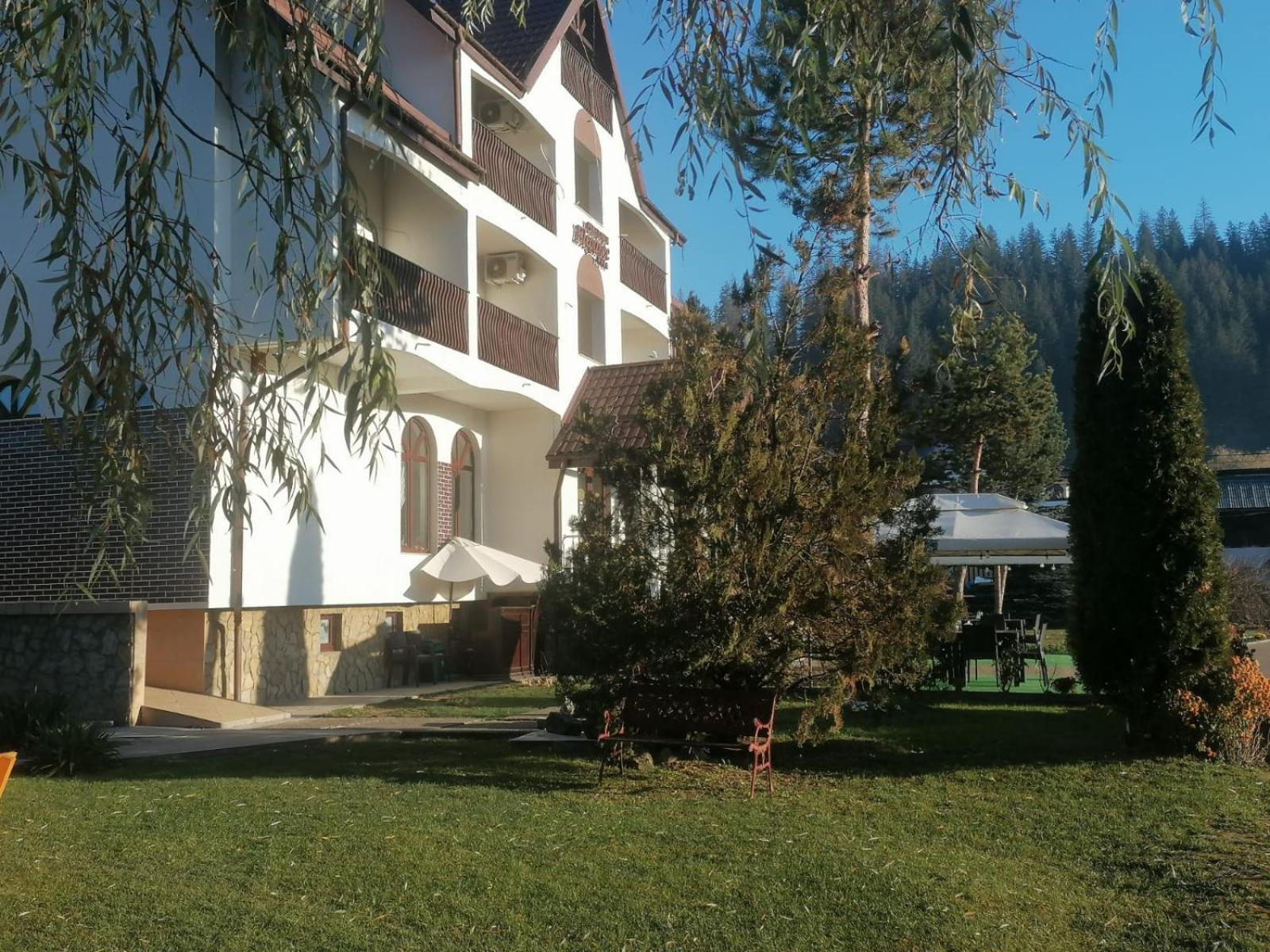 Pension Elegance Gura Humorului Exterior foto
